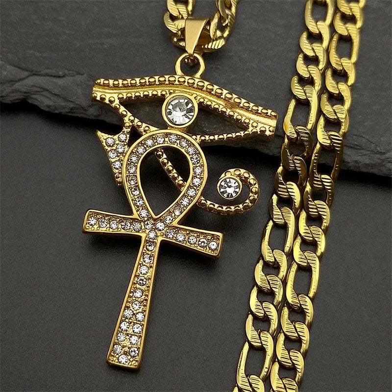 Collier pendentif Croix de Vie Ankh Oudjat strass or sur ardoise noire