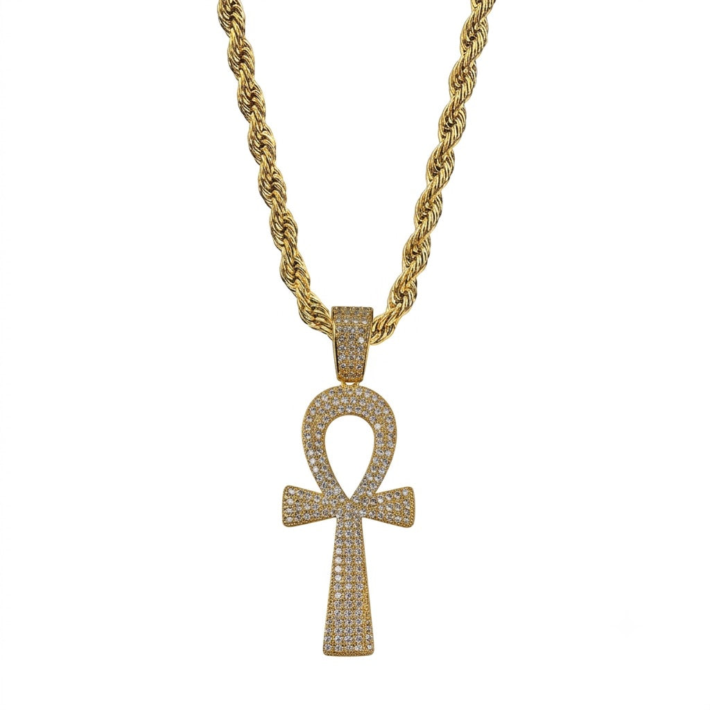 Collier pendentif Croix de Vie Ankh pavé or sur fond blanc